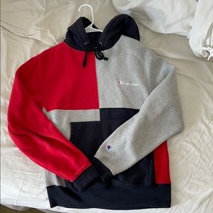 PERFECT CONDITION CHAMPION HOODIE